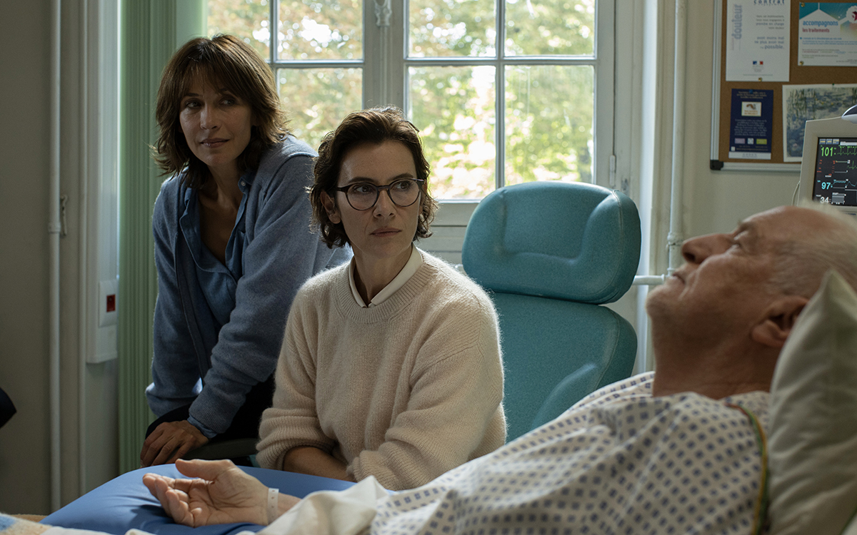 Sophie Marceau, Géraldine Pailhas, and André Dussollier in <em>Everything Went Fine</em> (photo credit: Carole Bethuel)